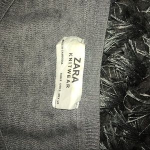 Grey knit sweater size M